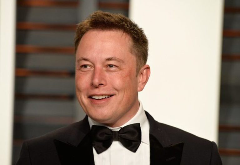 Elon Musk offers $5k reward to hacker of his Private Jet